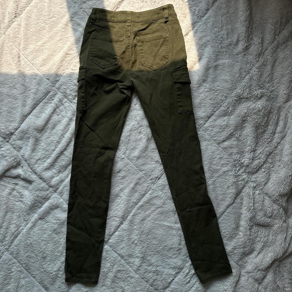 Olive green cargo pants - Picture 3 of 4